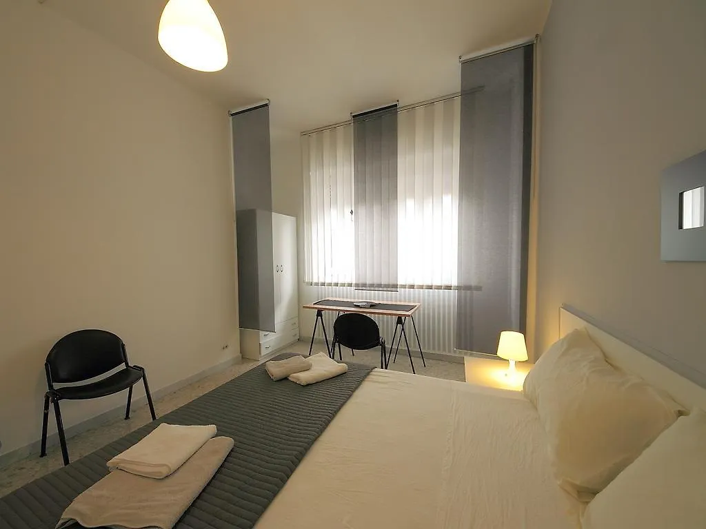 Bed & Breakfast Guest House Stazione Centrale Bari Italy