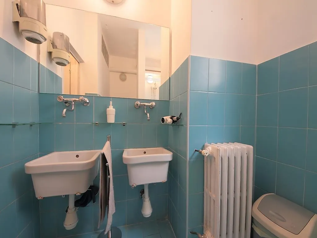 Guest House Stazione Centrale Bari 0*,  Italy