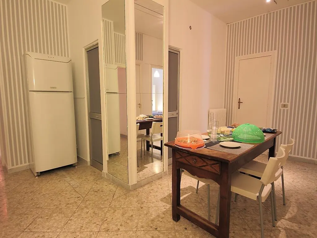 Guest House Stazione Centrale Bari Bed & Breakfast
