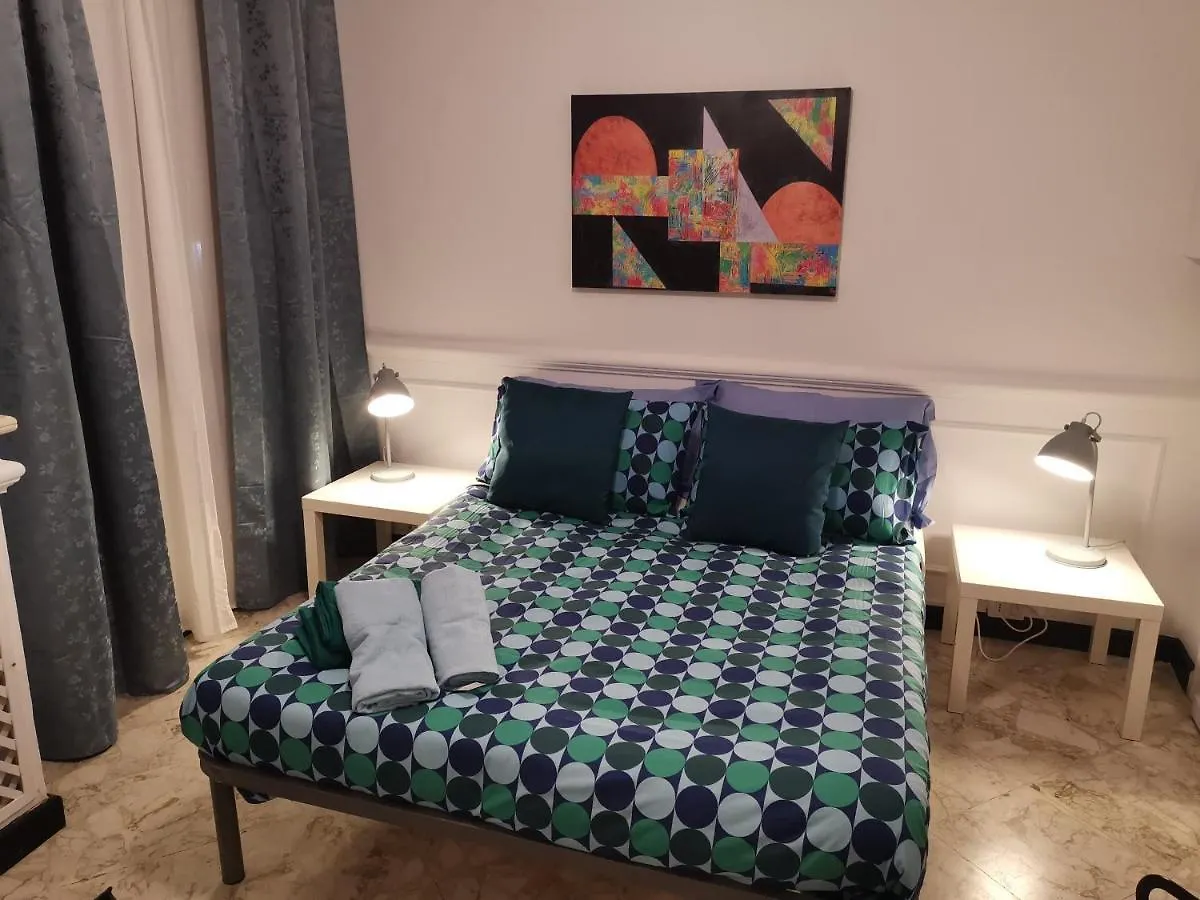 Guest House Stazione Centrale Bari 0*,  Italy
