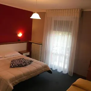 Cortina 2*, Гарда Италия